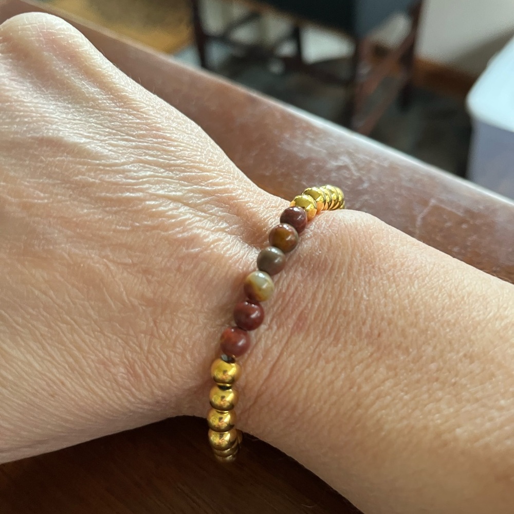 Chic Gold and Brown Beaded Bracelet